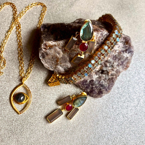 Siya Earrings With Red Aventurine