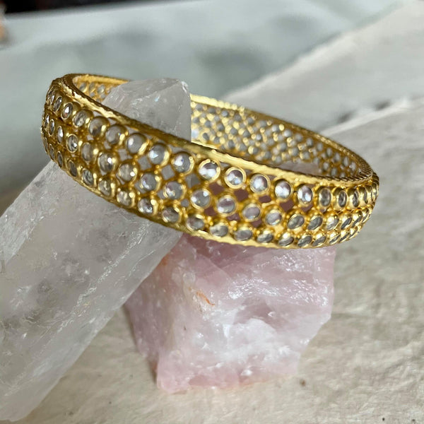 Sized 7.5, this limited edition sterling silver Anastasia bangle bracelet with fine gold plating that weighs 32.053 gms has already raved for its beauty even before its official launch. Its simple, emanate and refined design was repeatedly mentioned by clients who couldn't stop talking about how stunning it is in person. According to them, "the picture on the website does not do justice"
