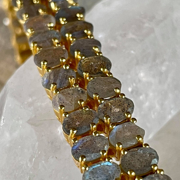 Amara Bracelet With Labradorite Gemstones