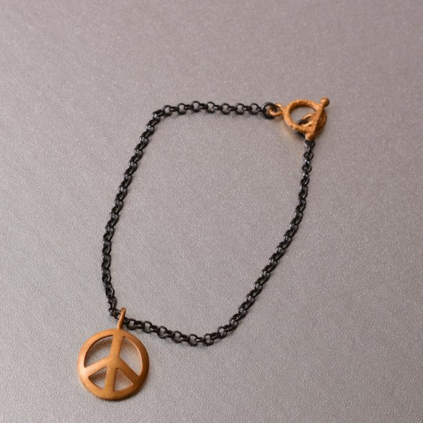 Shanti Peace Necklace In Gold