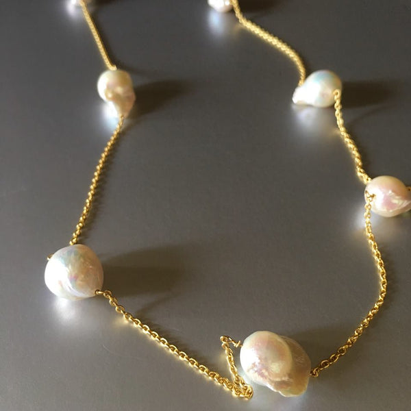 Ella Baroque Pearl Necklace In Gold