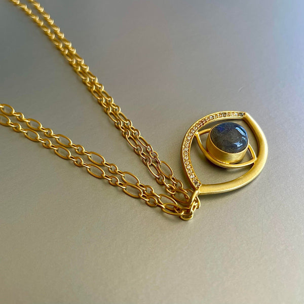 Yara Evil Eye Necklace With Labradorite