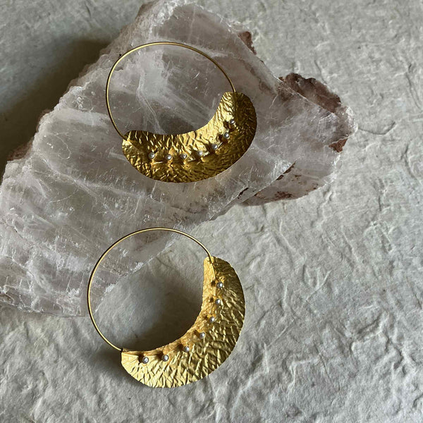 Amara Hand Hammered No Weight Gold Hoops