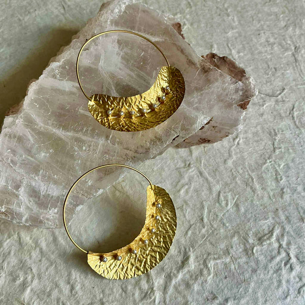 Amara Hand Hammered No Weight Gold Hoops